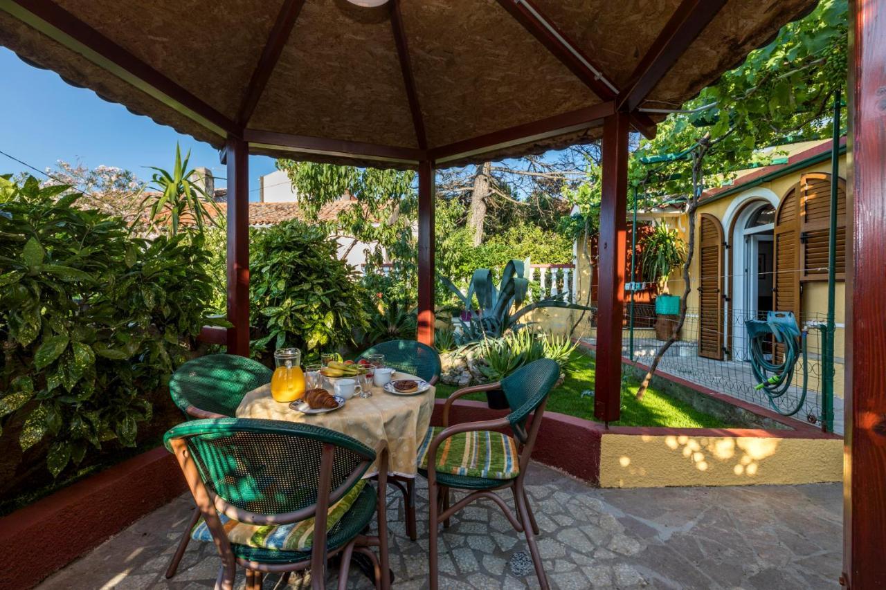 Apartman Maya Mali Lošinj Eksteriør billede